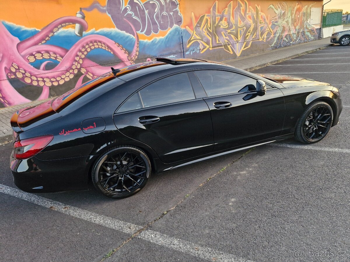 Mercedes-Benz CLS - 2