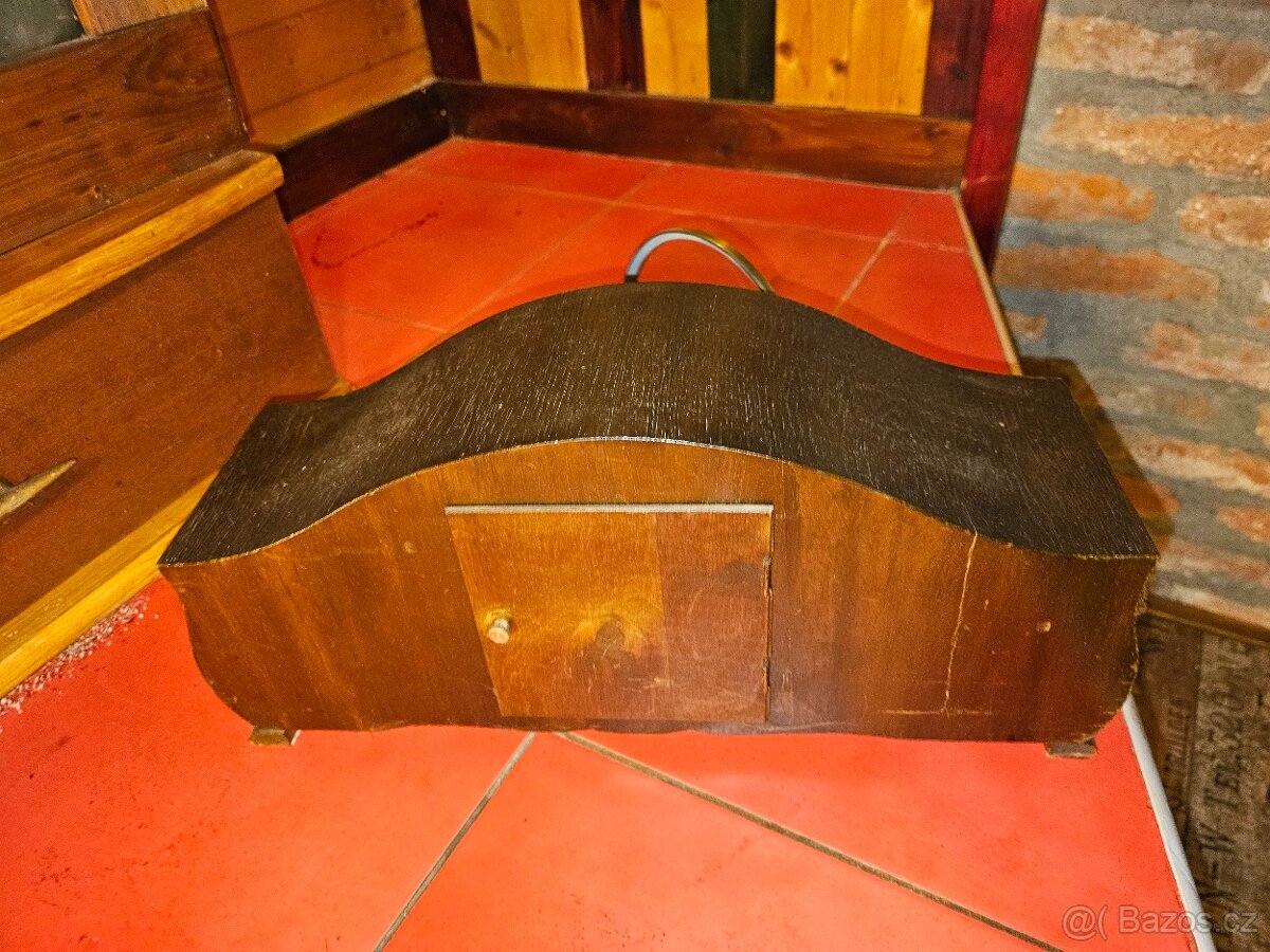 Staré dřevěné stolní hodiny - 2