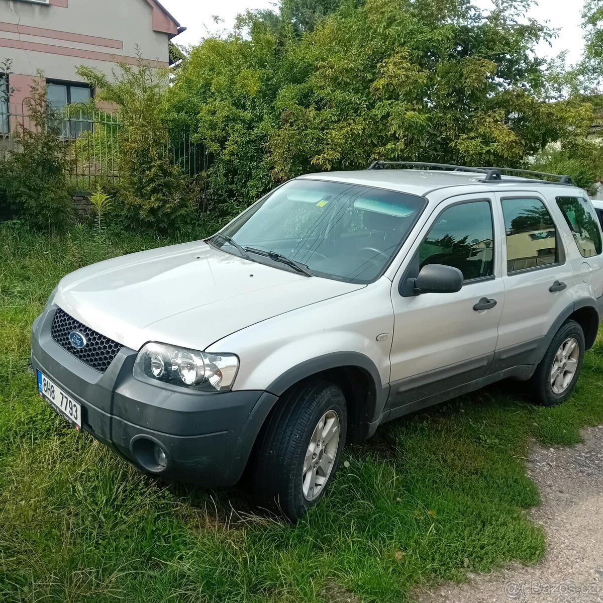 Prodám Ford Maverick 2,2 , benzín. - 2