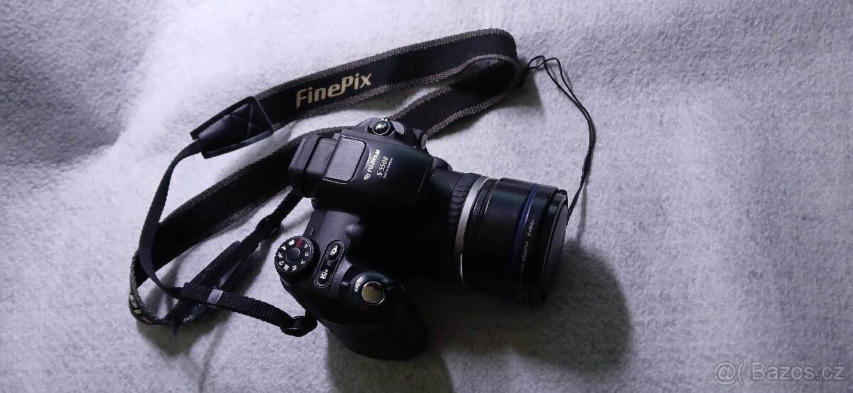Fujifilm Finepix S5500 Japan - 2