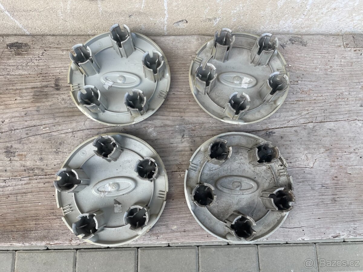 Krytky diskov 15" Ford Maverick - 2