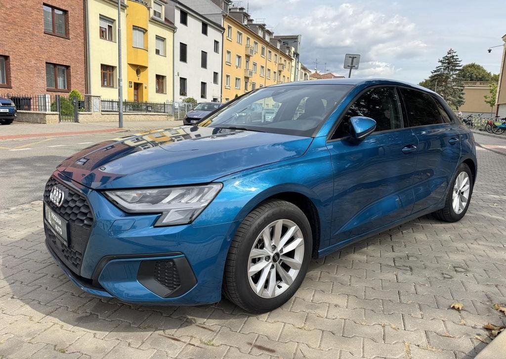Audi A3, 35TFSi WEBASTO 1 maj. ČR DPH - 2