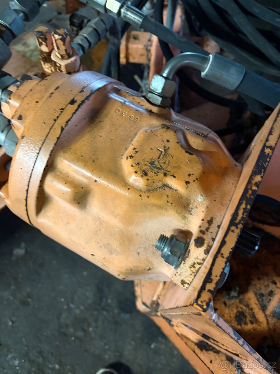 Hydraulické čerpadlo z mulčovače - 2
