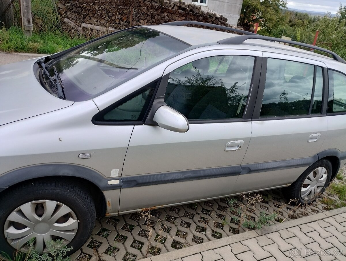 Opel Zafira - 2