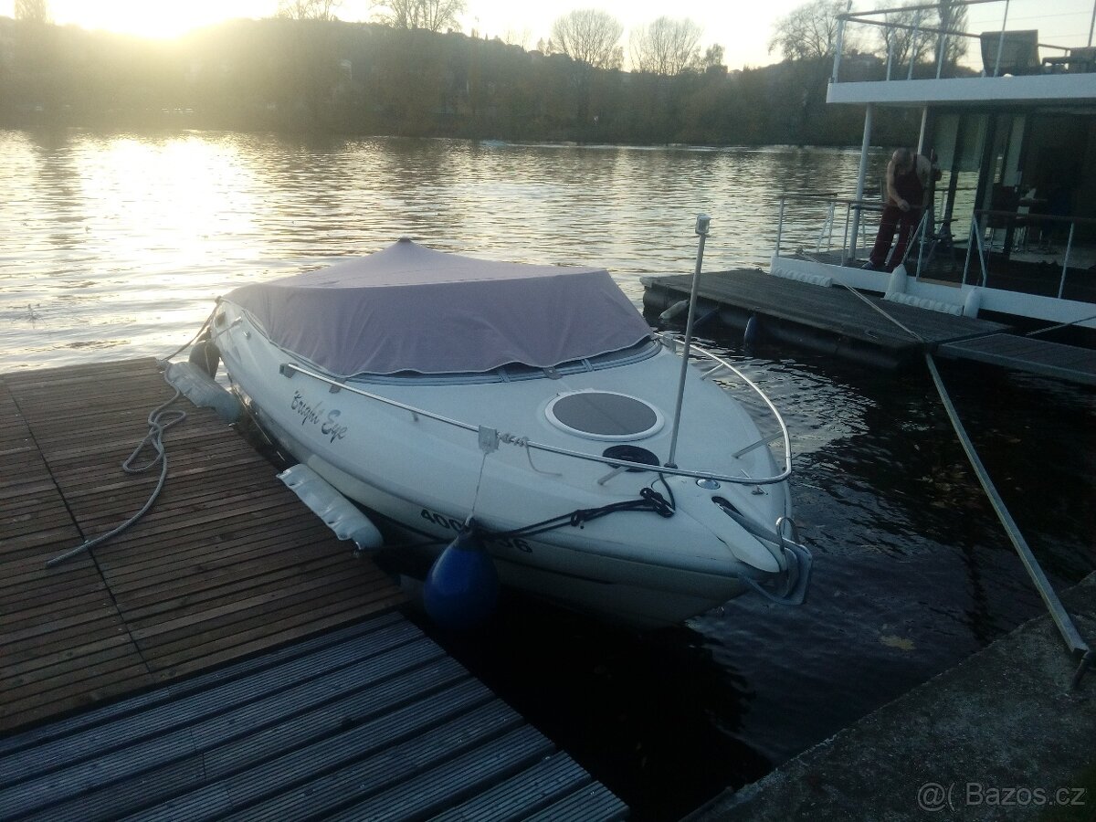 Kajutová motorová loď, člun, GRANCHI, VOLVO PENTA, - 2