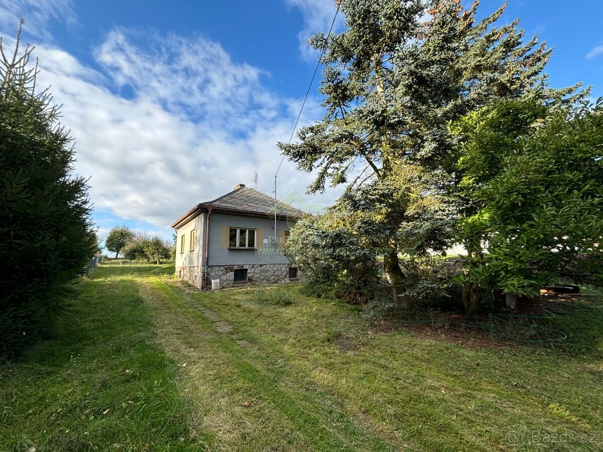 Svojkovice u Rokycan – prodej rod. domku s velkým pozemkem - 2