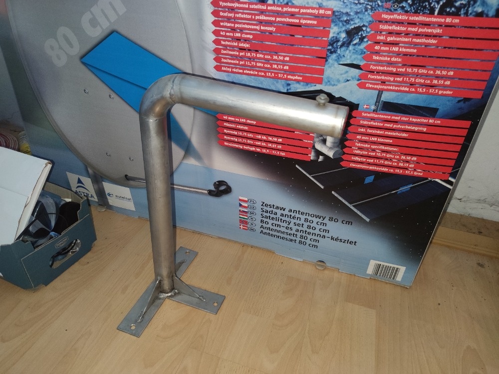 Nova satelitni parabola 80, konvertor LNB a nerez drzak - 2