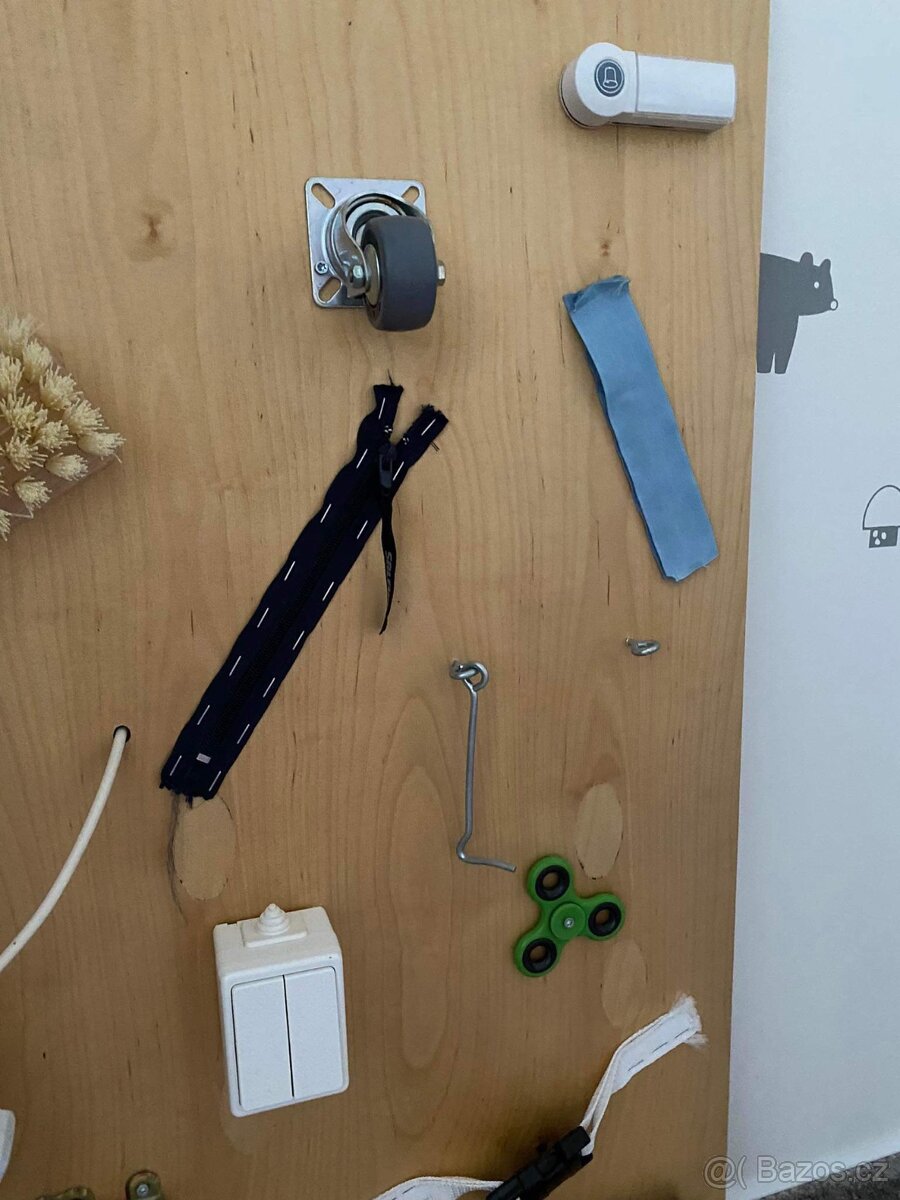 Montessori deska (activity board) - 2