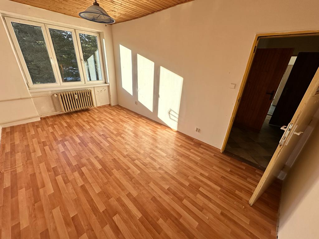 (703) Pronájem, byt 2+1, 56 m, 112, Bukovany - 2