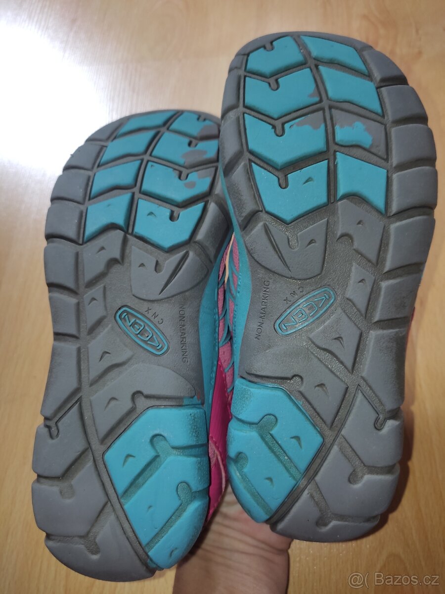 Boty zn. Keen vel.35 - 2