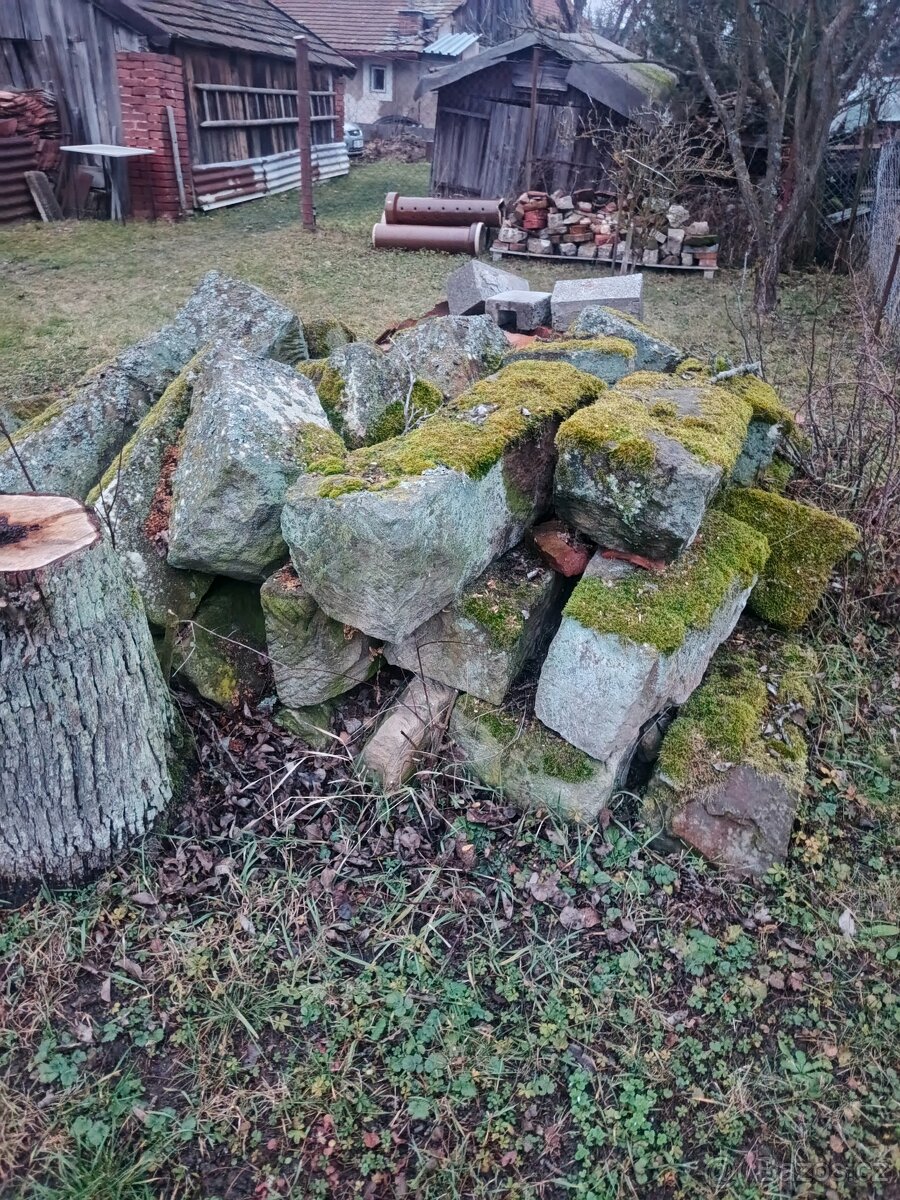 Pískovcové kameny, Pískovec přes 100 let starý - 2