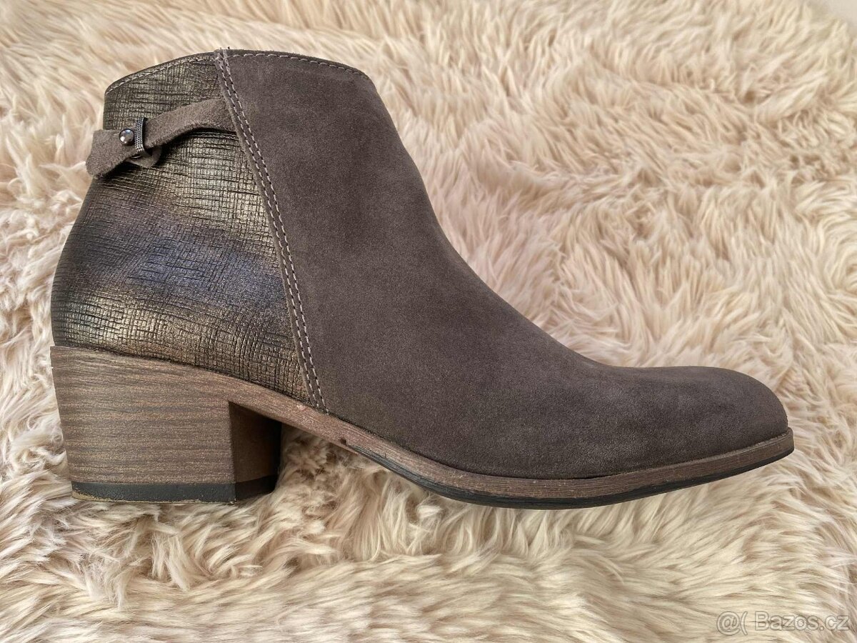 Kožené kotníkové boty Marco Tozzi - 2