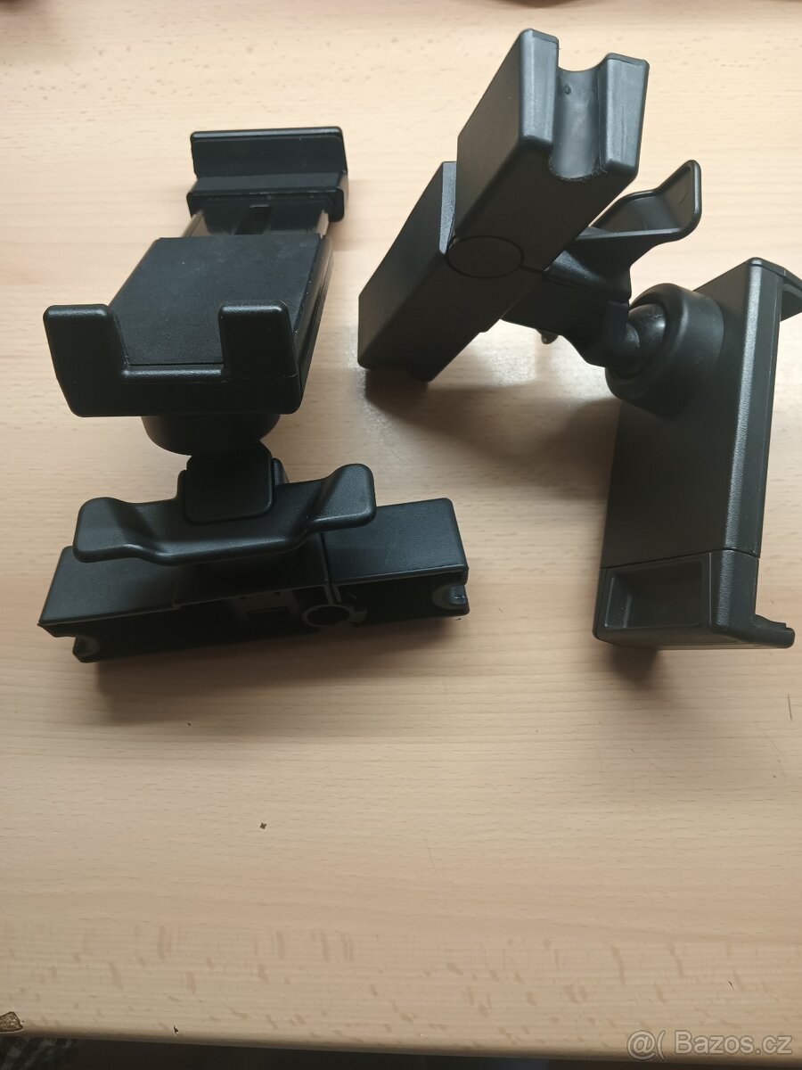 Držák - 2