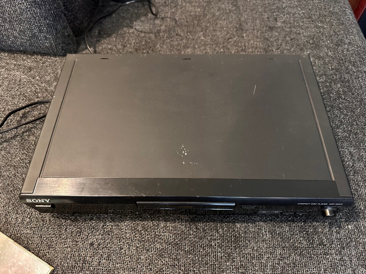 Sony CDP-XE310 - 2