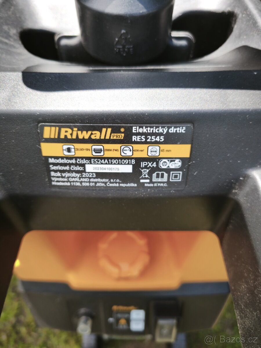 Elektrický drtič Riwall - 2