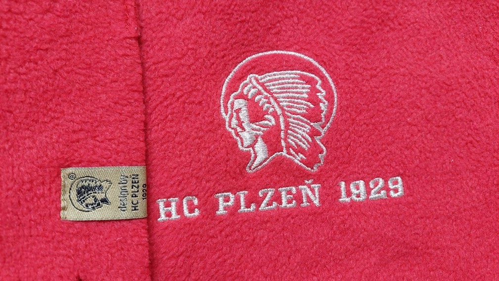 NOVÁ Fanouškovská šála HC Plzeň 1929 - 2