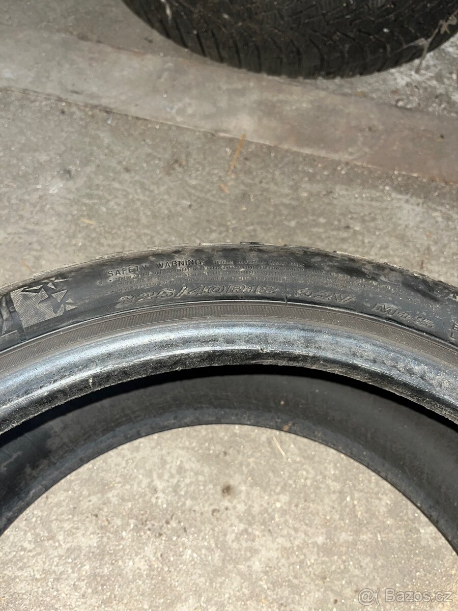 Zimní pneumatiky Nexen 225/45/18 - 2