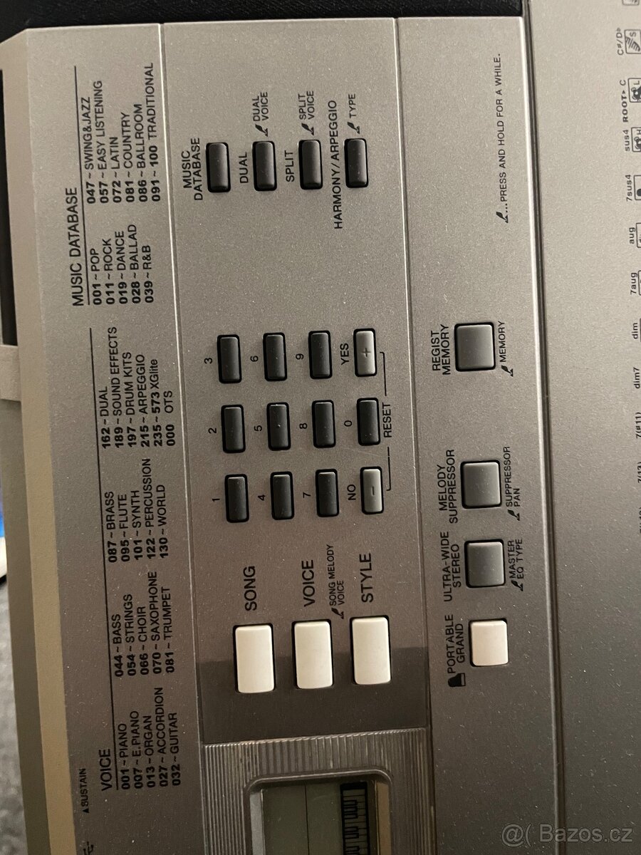 Klávesy Yamaha PSR-E353 - 2