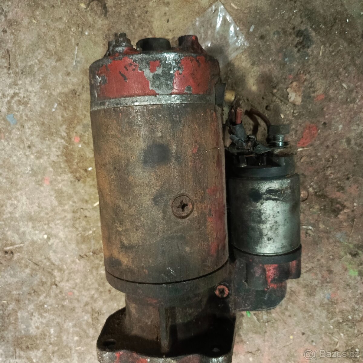 Prodám startér Bosch pro motor Deutz - 2
