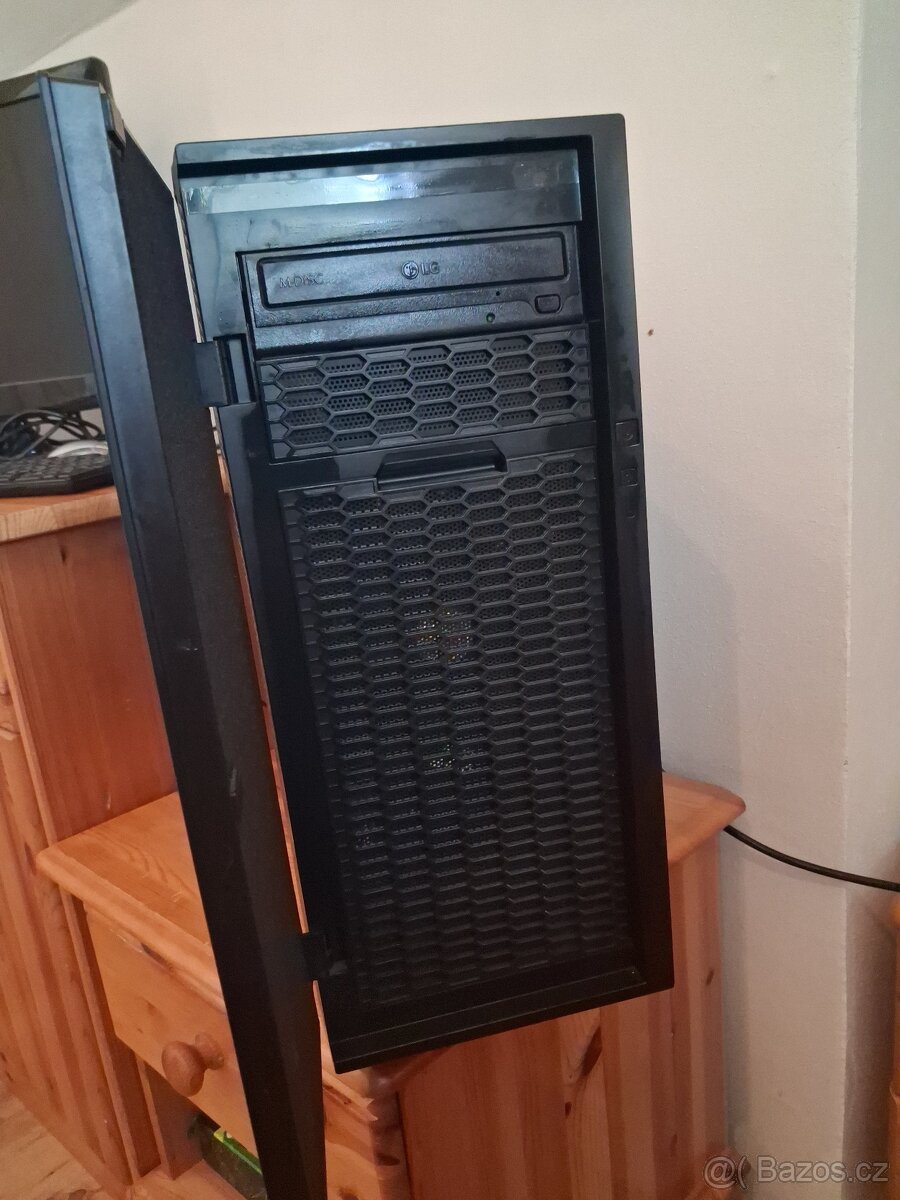 Starší herní počítač GIGABYTE/Intel i5/STRIX GTX 960 OC - 2