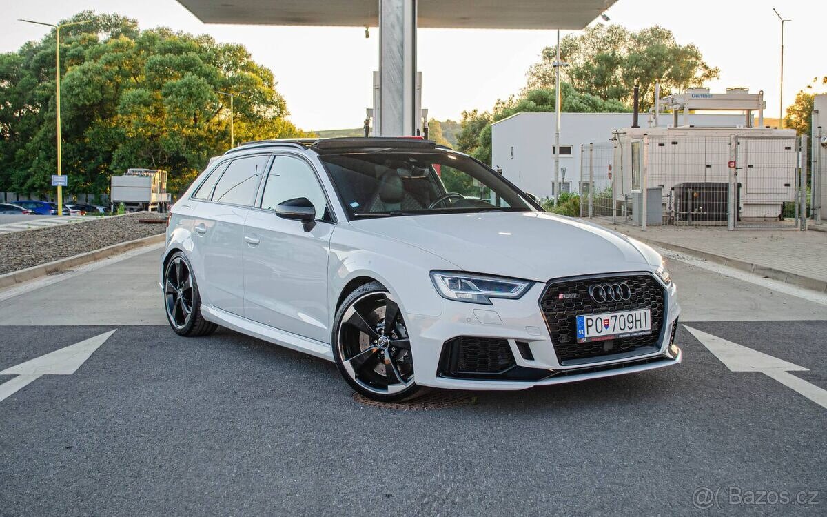 Audi RS3 2.5 TFSI Quattro - 2