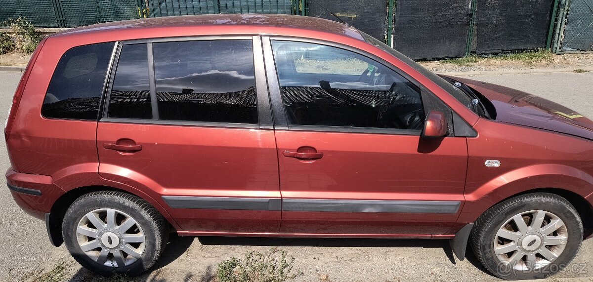 prodám Ford Fusion r.v.2008 - 2