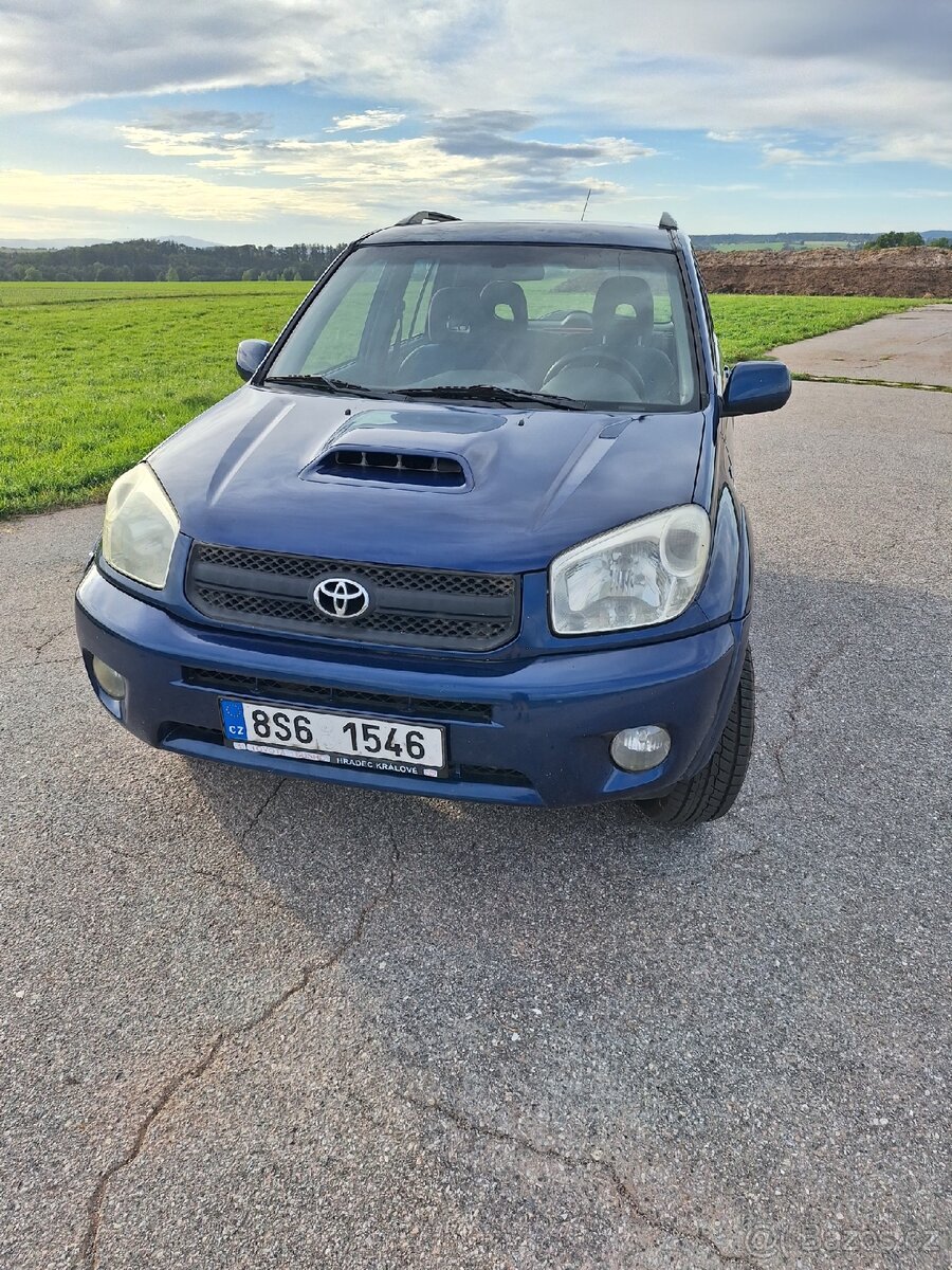 Toyota RAV4, 2,0 D4D 85 kw, r.v. 2002 - 2