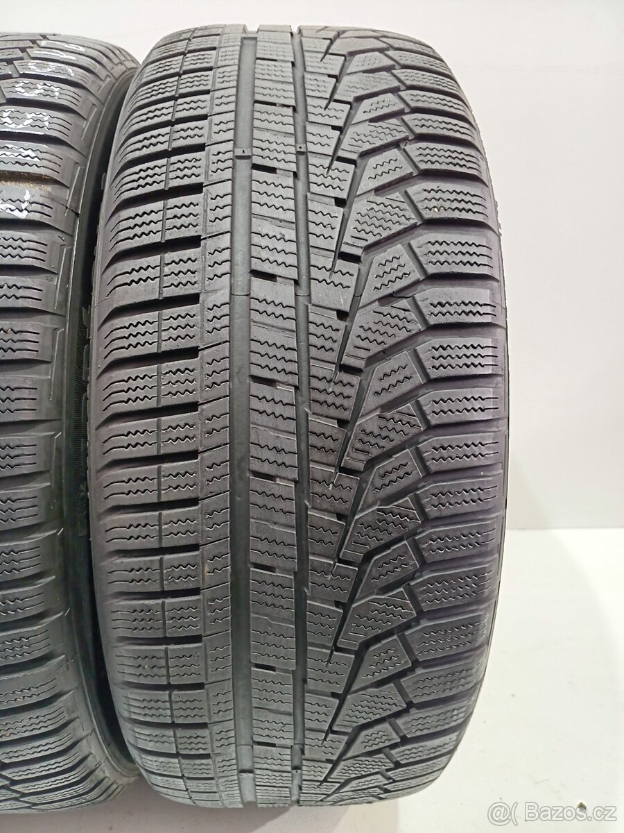 Zimní pneu 215/55/17 Hankook - 2