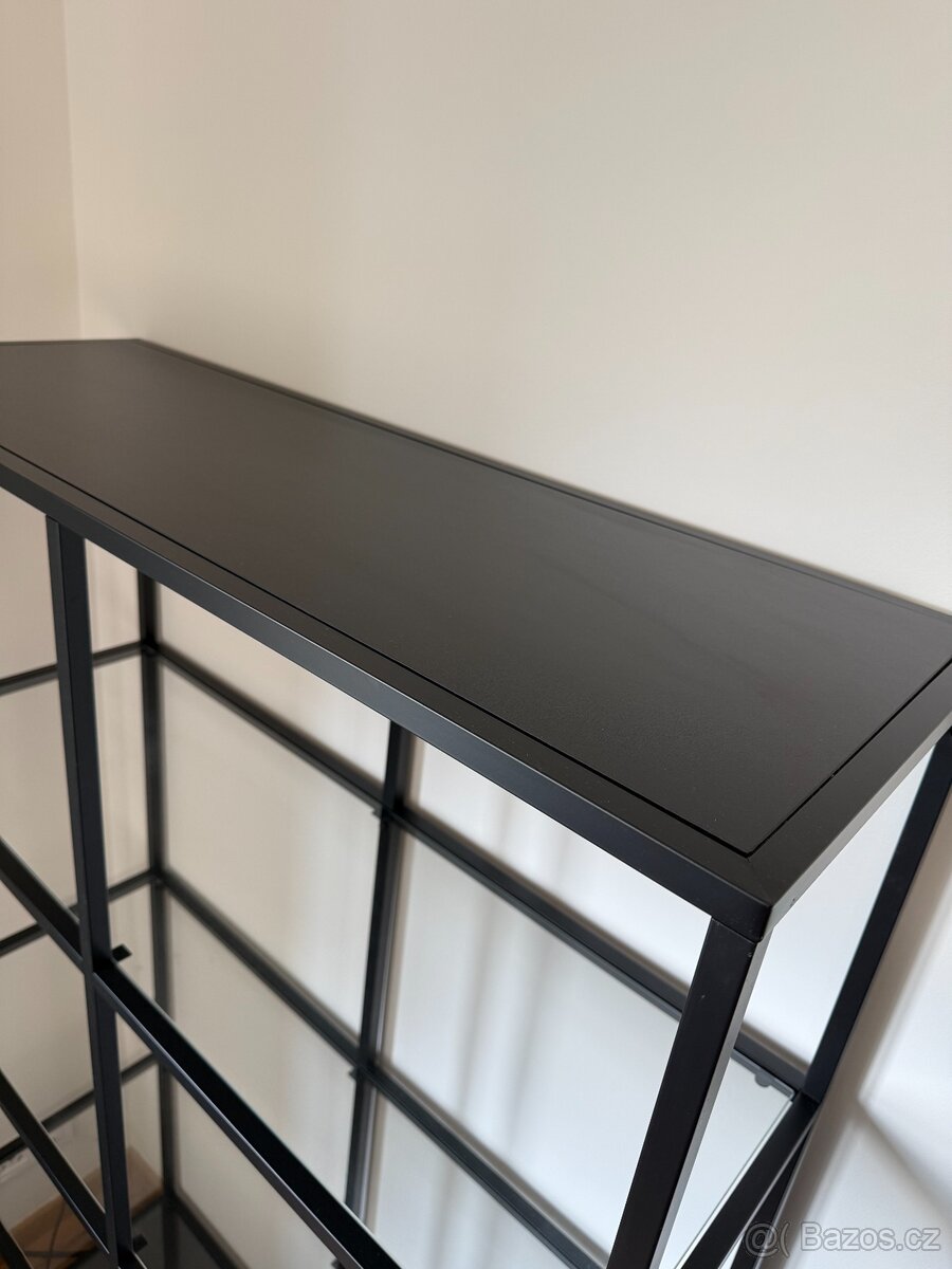 Knihovna IKEA VITTSJÖ - 2