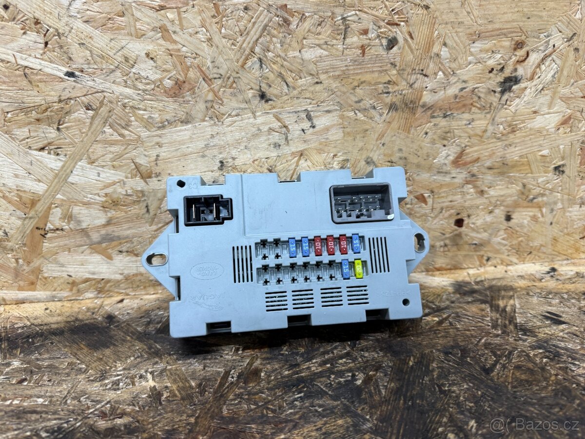 POJISTKOVÁ SKŘÍŇ LAND ROVER DISCOVERY SPORT CPLA-14Q073-AA - 2