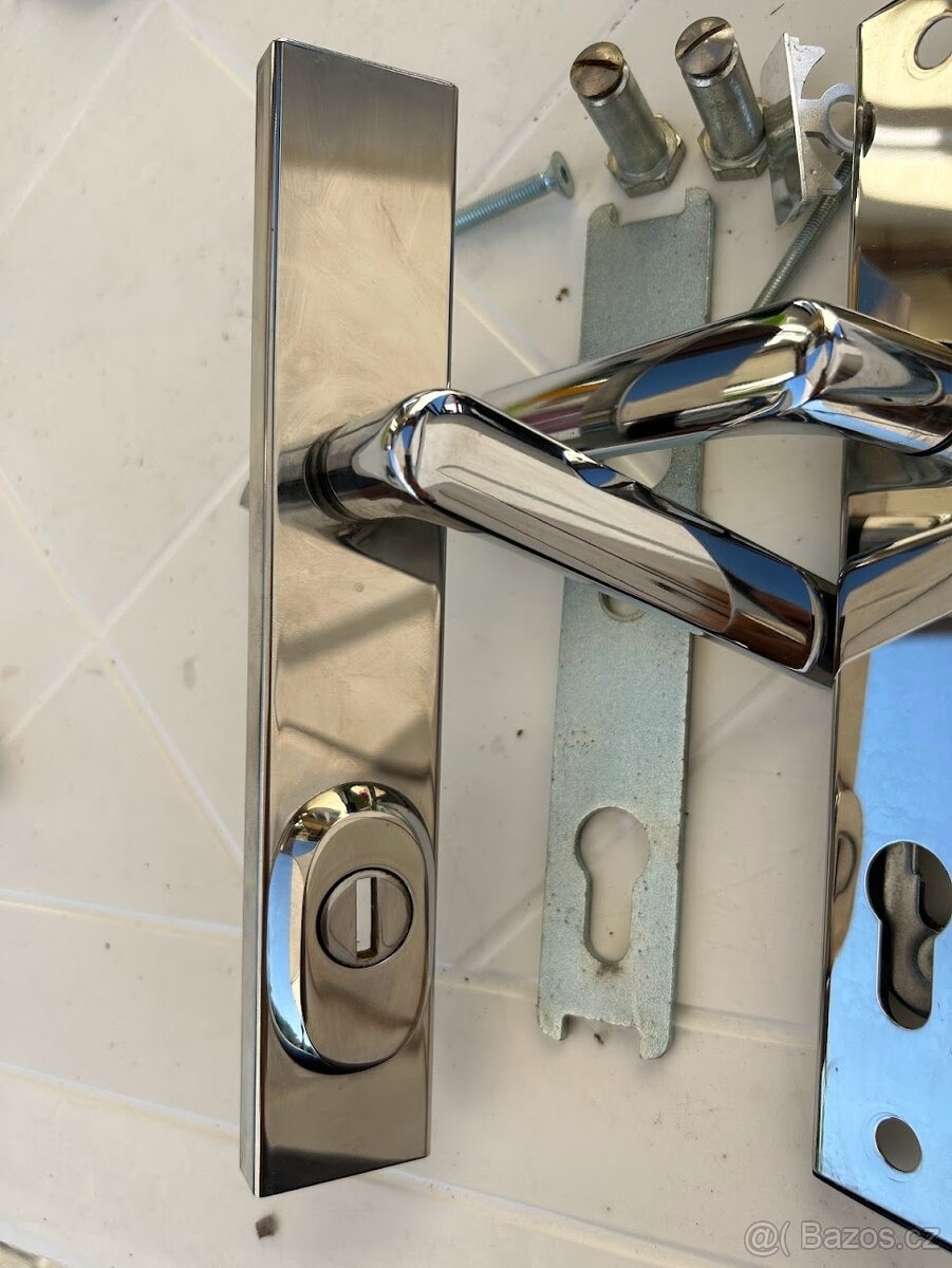 Bezpečnostní kování ROSTEX R1 - 2