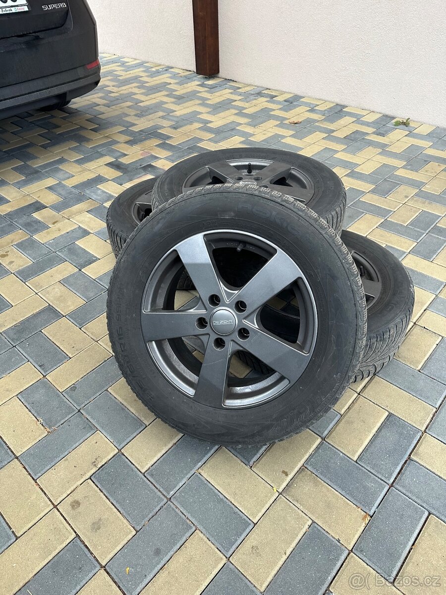 Alu kola Nokian 215/60 R16 - 2