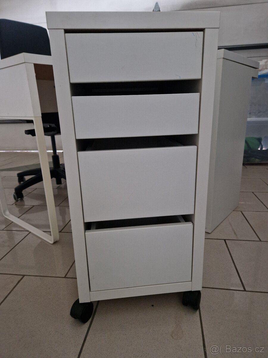 Psací stůl bilý rohový - 2