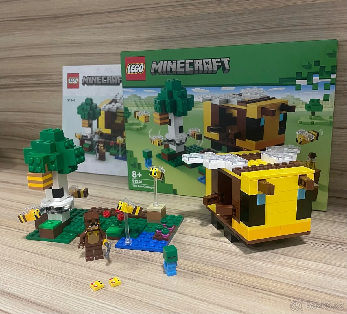 LEGO Minecraft 21241 Včelí domek - 2