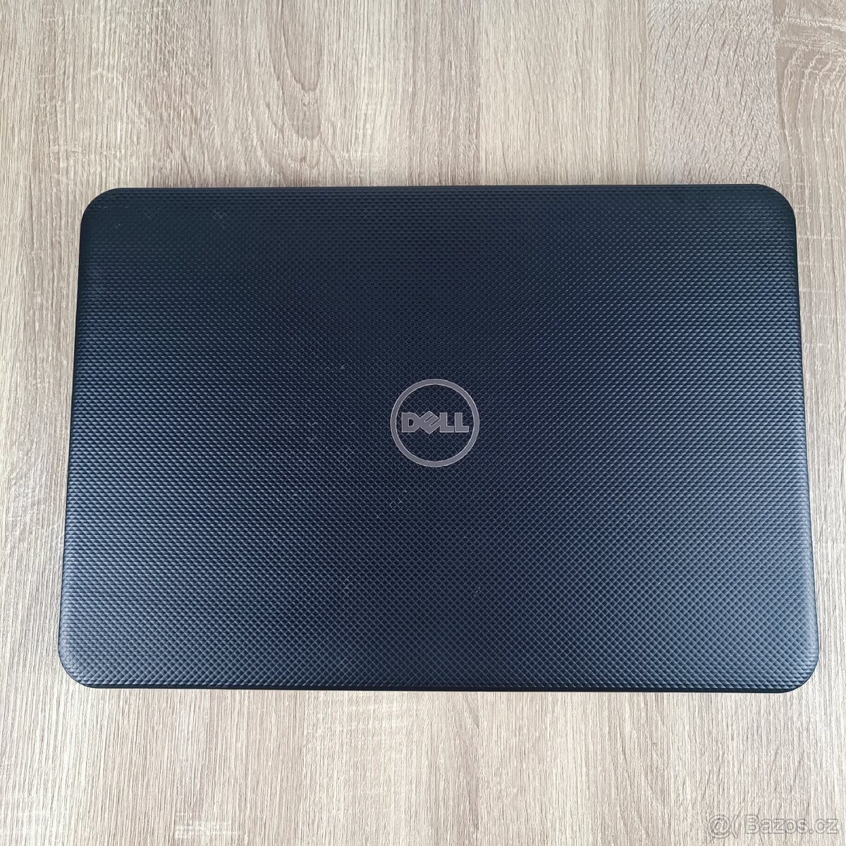 Levný notebook Dell - 2