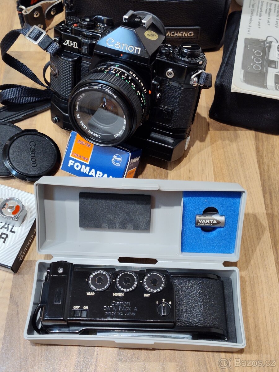 Canon A-1 + FD 28mm + příslušenství - 2