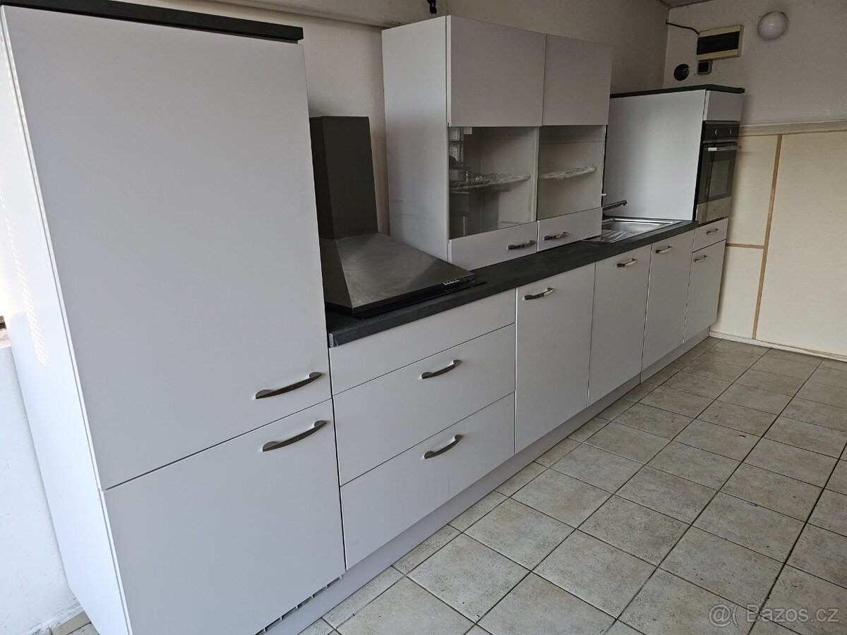 Kompletní kuchyně NOBILIA GREY MATT vč. spotřebičů - 2