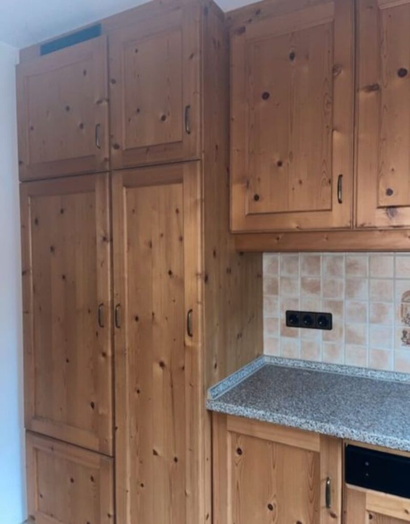 Borovicová kuchyňská linka se spotřebiči,5768 - 2