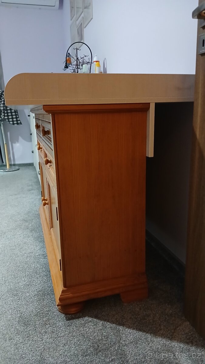 Přebalovací pult - 2