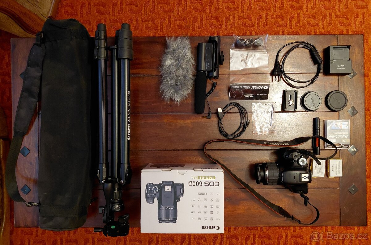 Prodám zrcadlovku Canon EOS 600D a příslušenství - 2