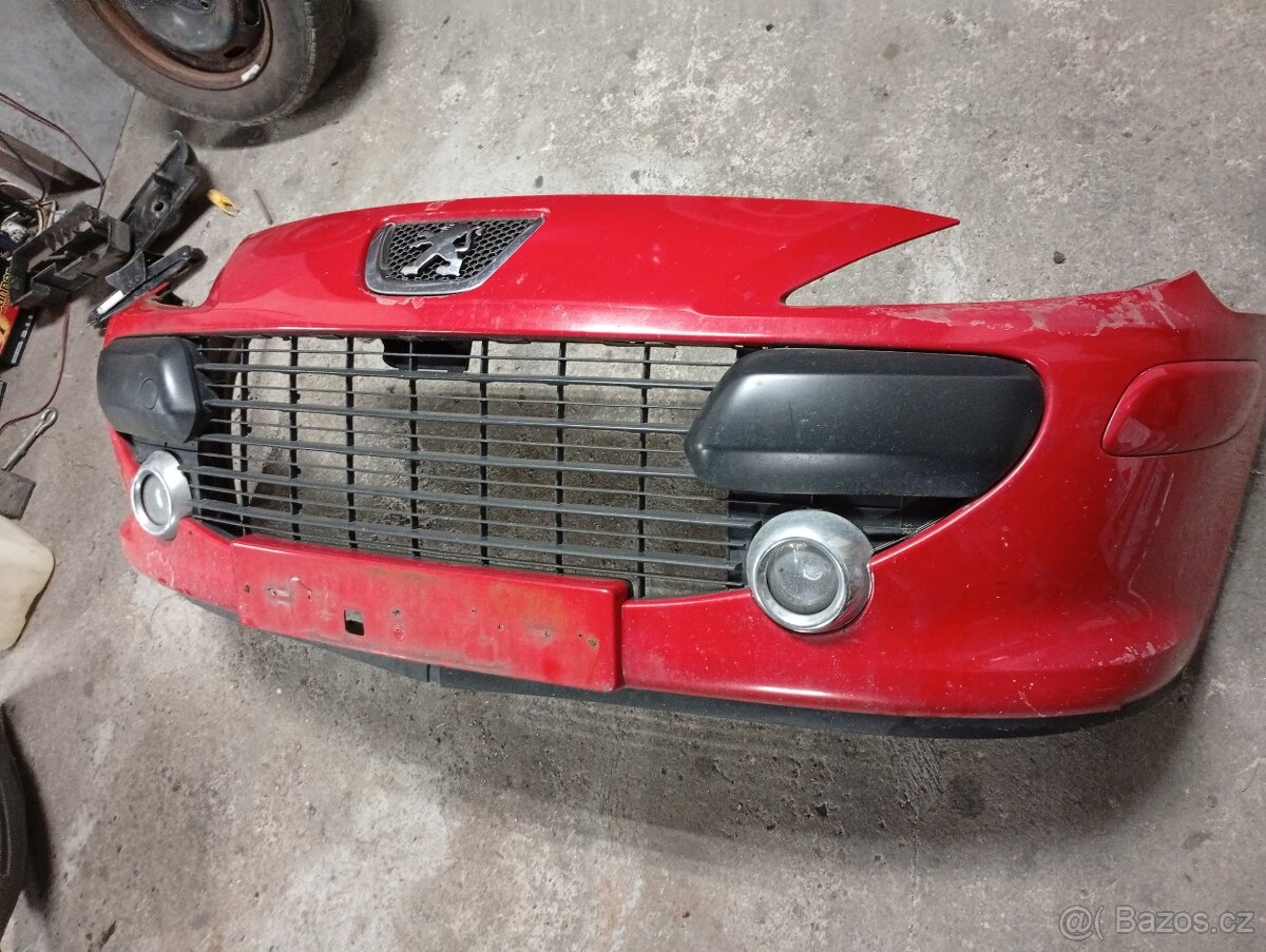 PEUGEOT 307 FACELIFT PŘEDNÍ NÁRAZNÍK - 2