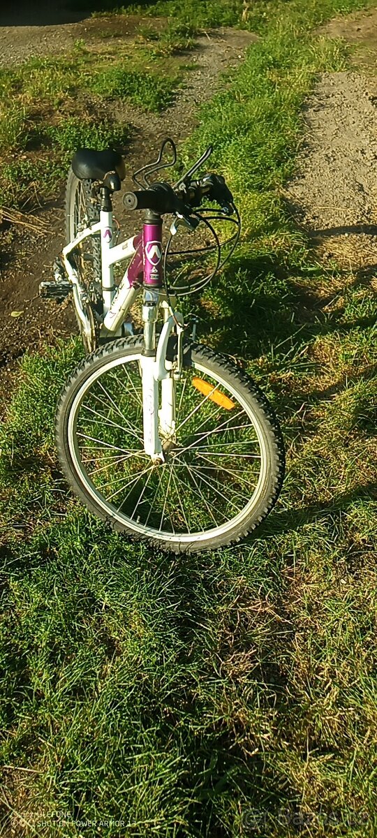 Dívčí horské kolo 24" - 2