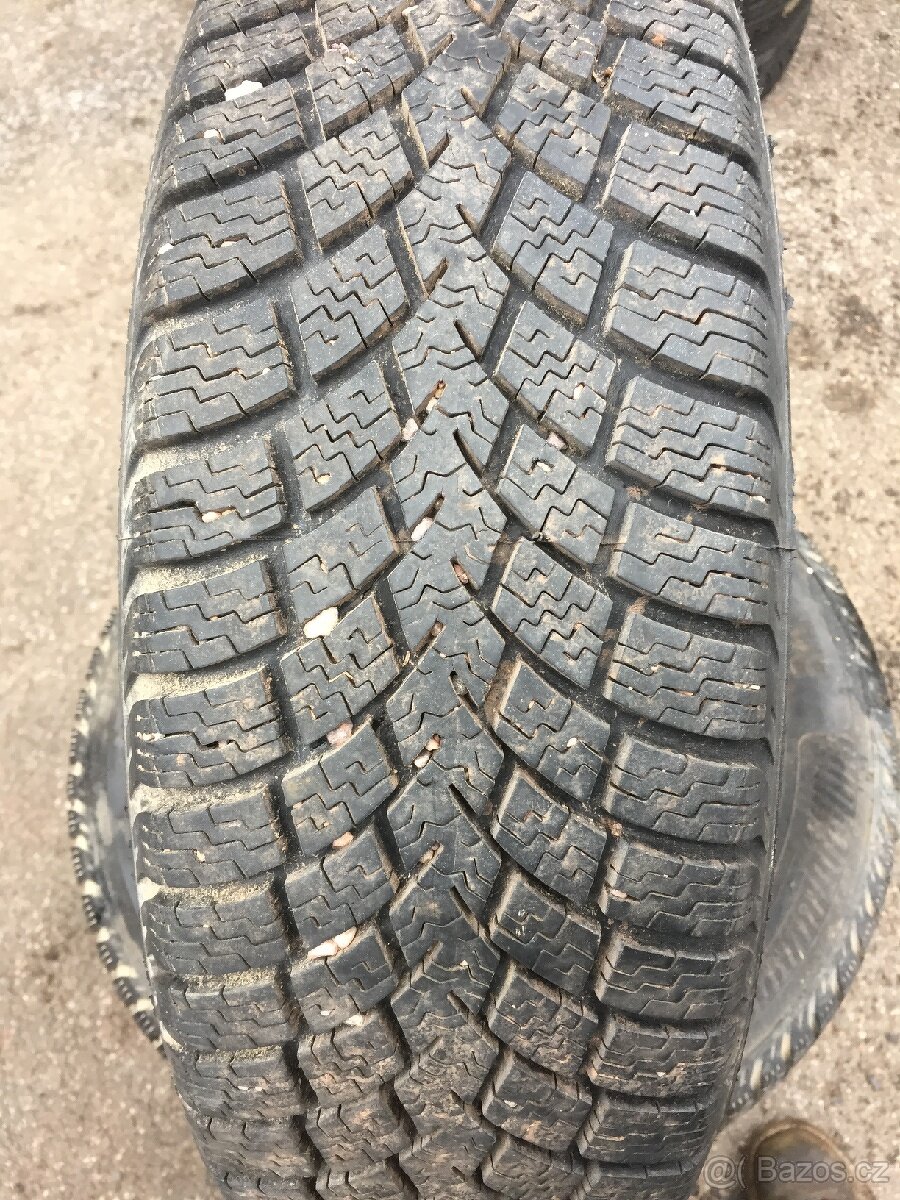 Zimní pneu 185/70R14 - 2