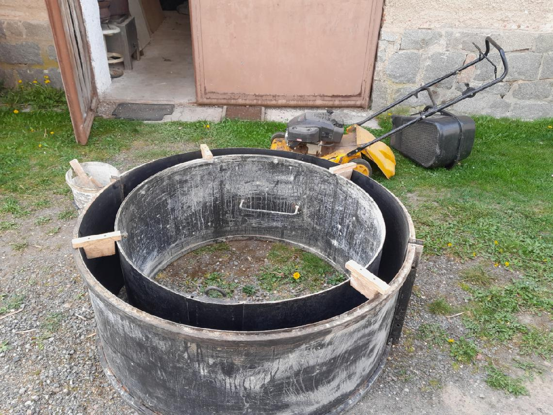 Forma na betonové skruže - 2