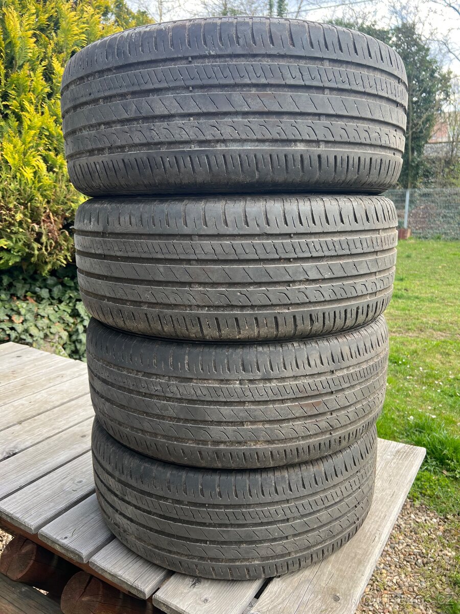 225 55 17 - Barum sada - 2