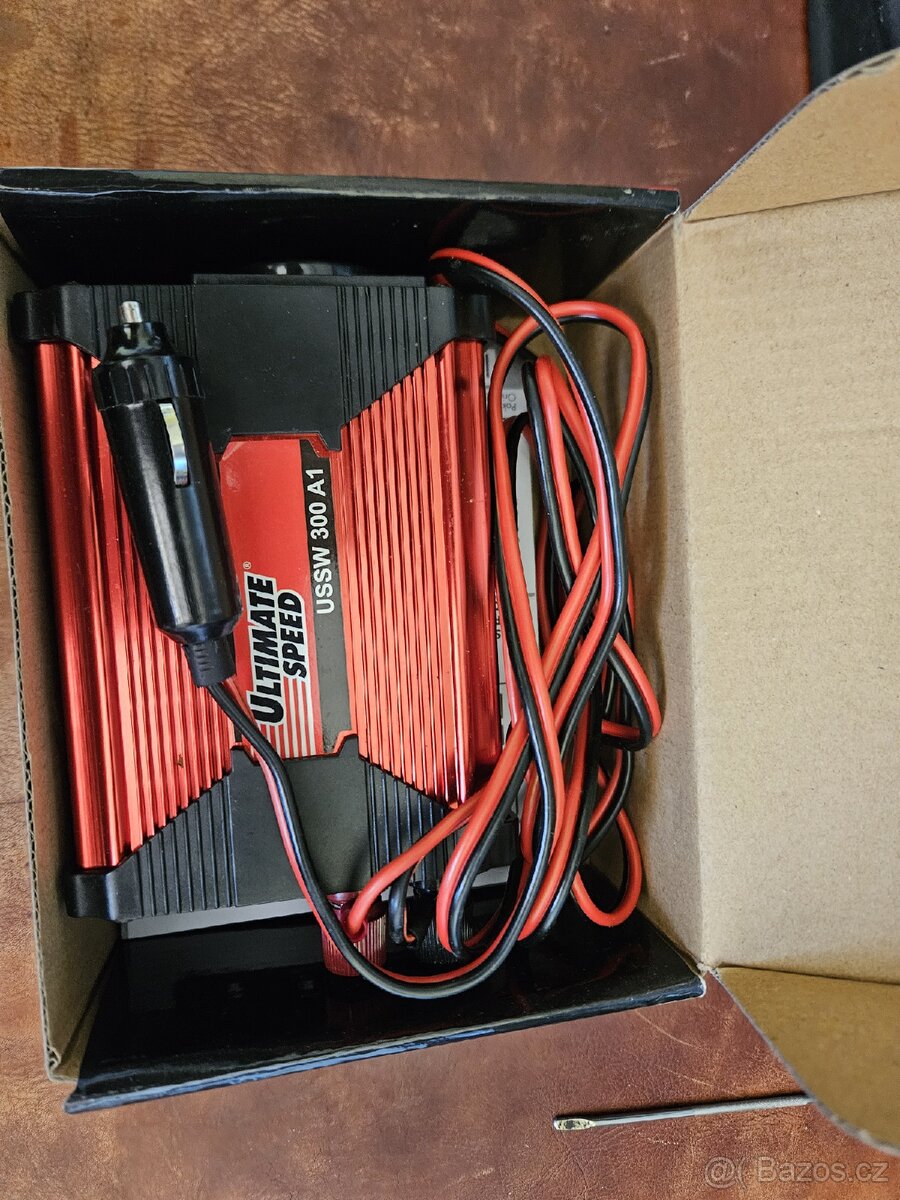 Měnič 12v 230v 300w - 2
