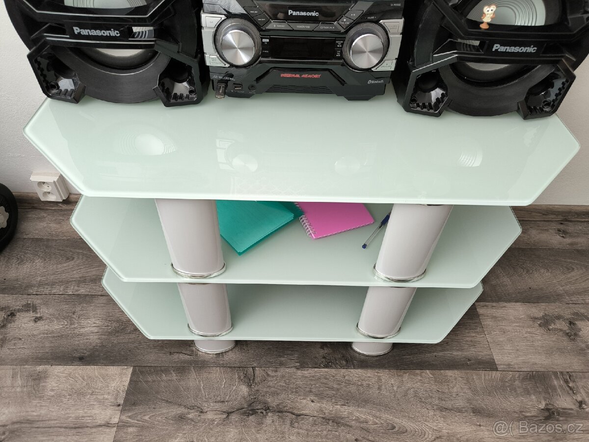 Skleněný stolek - 2