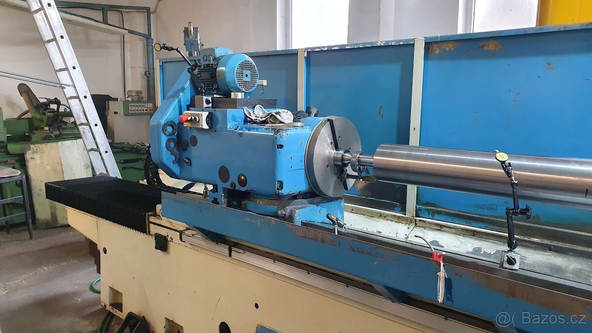 TOS Hostivař BUA E 63/3000 CNC - Bruska Hrotová - 2