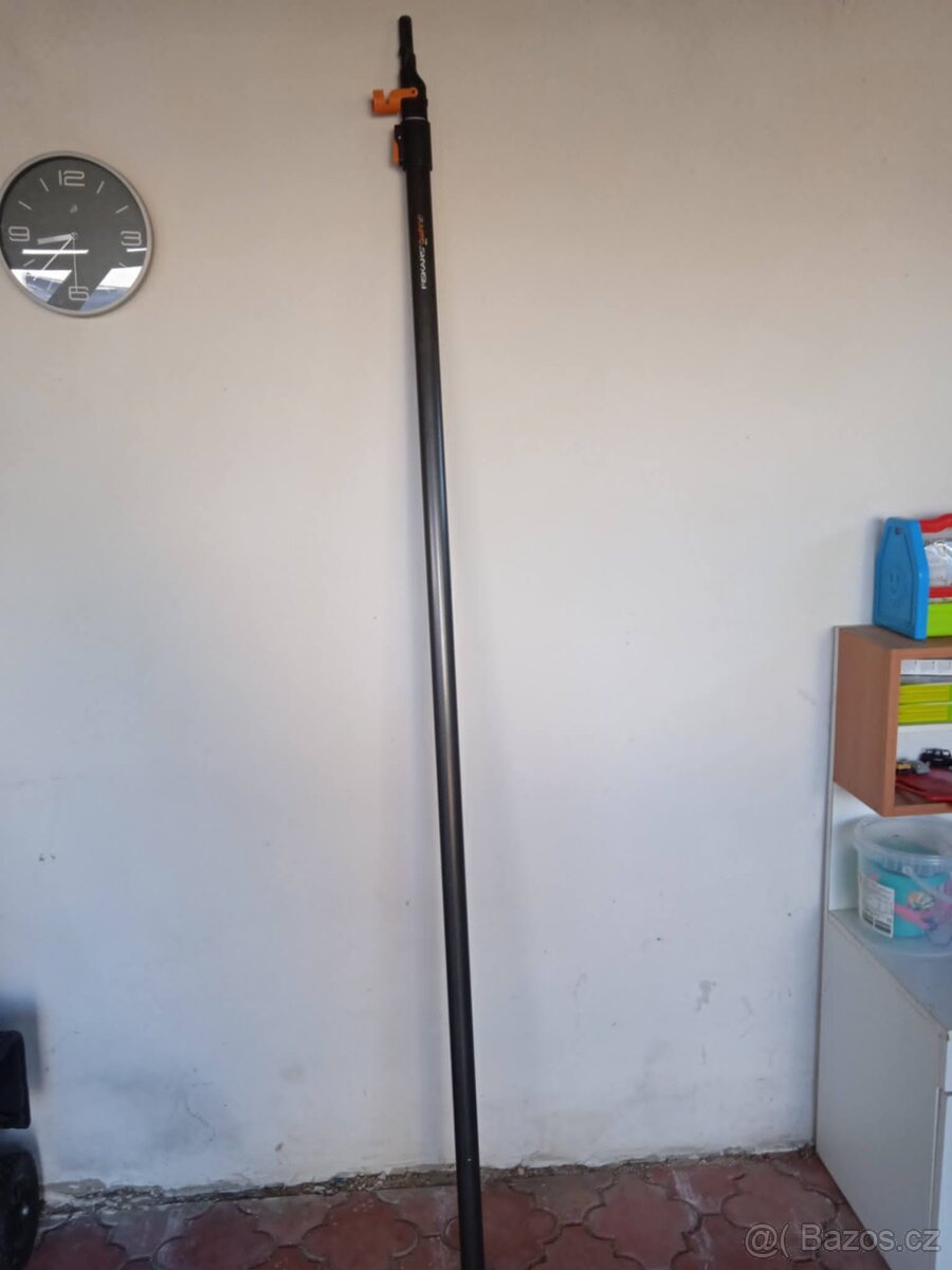 Teleskopická násada s pilkou - 2