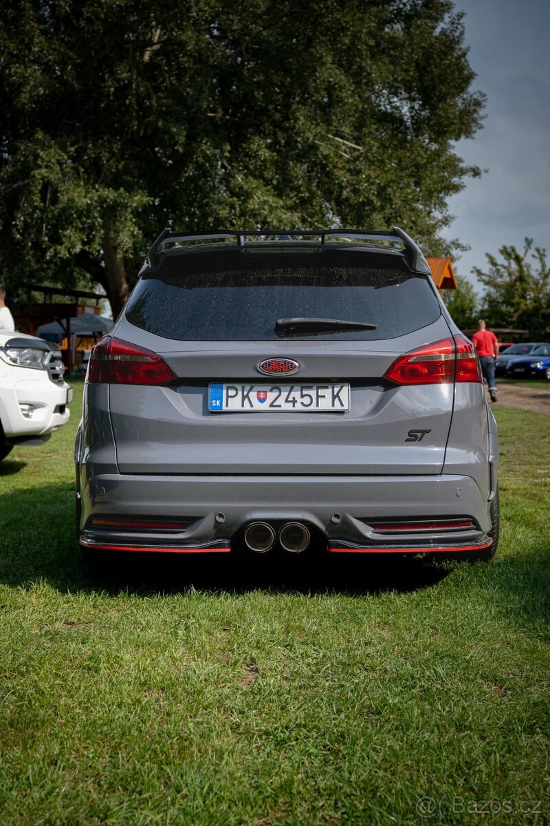 Ford focus st mk3 2.0 tdci plná výbava - 2